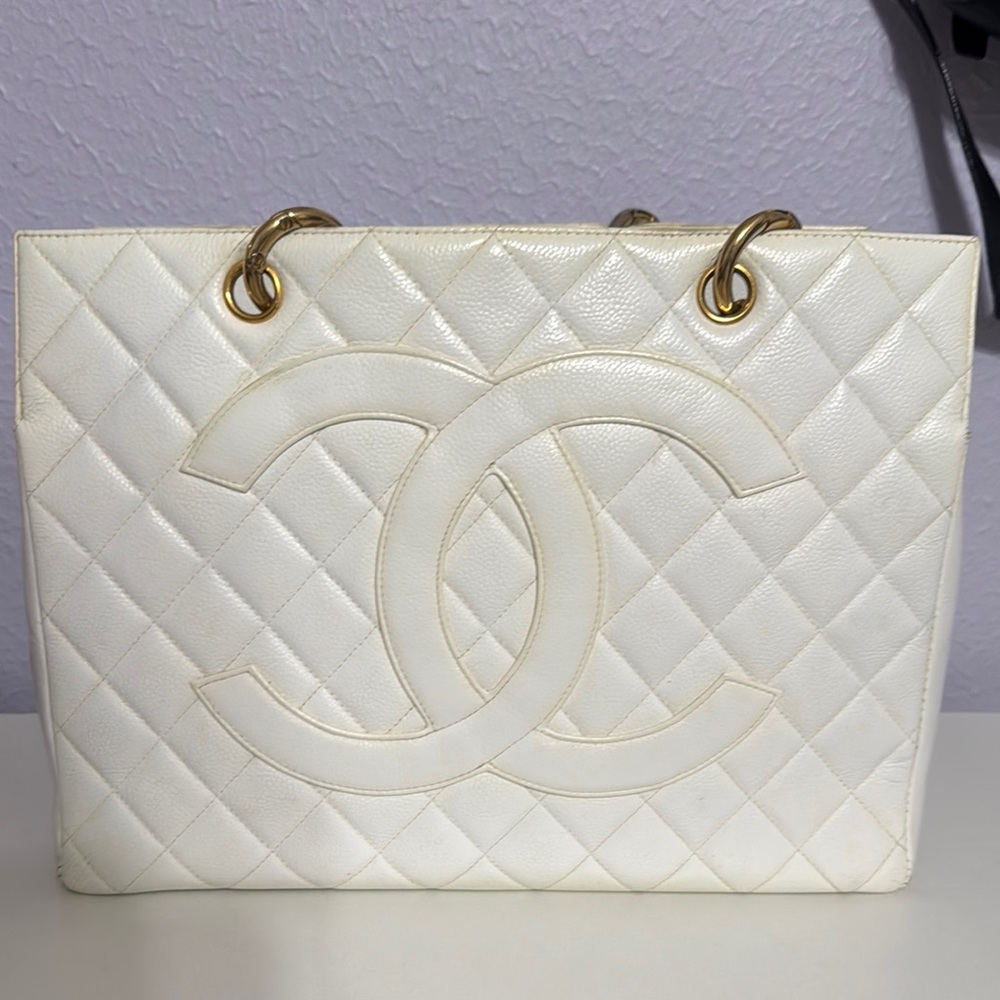 Chanel White Caviar Leather Tote with Quilted Design